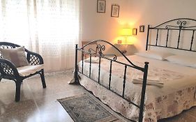 La Coccinella Guest House